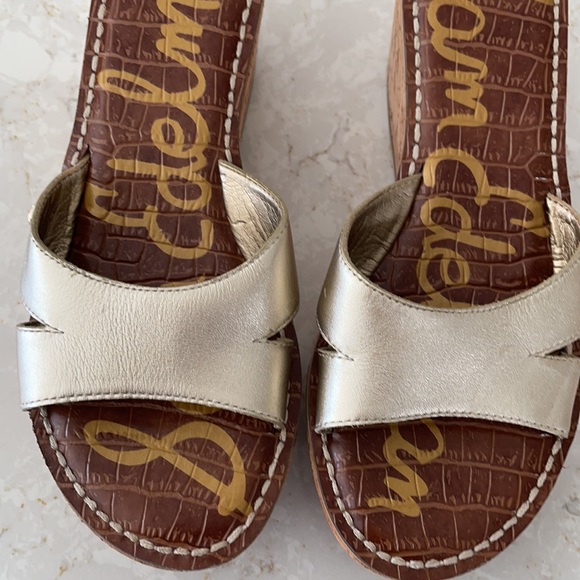 Sam Edelman gold sandals - Picture 3 of 3